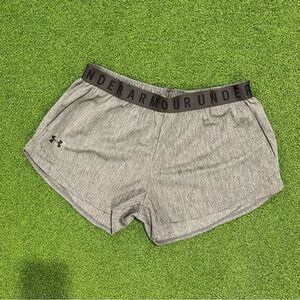 Under Armour, Gray, Size Large, Loose fit training shorts